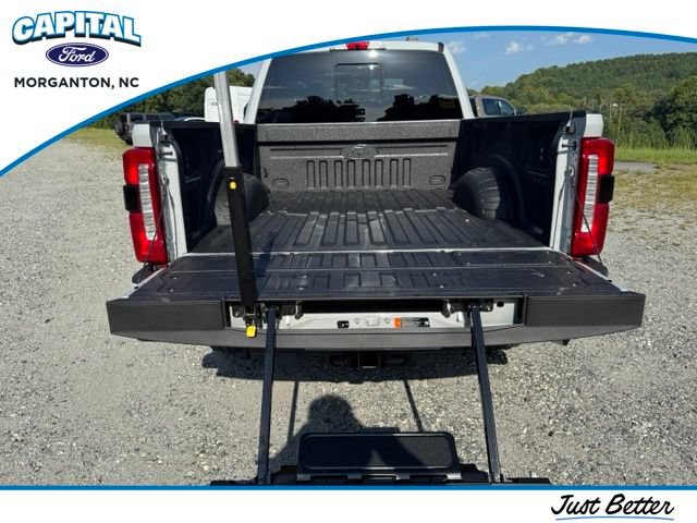 New 2026 Ford F250 Lariat w/ Black Appearance Package AWD/4WD image 7