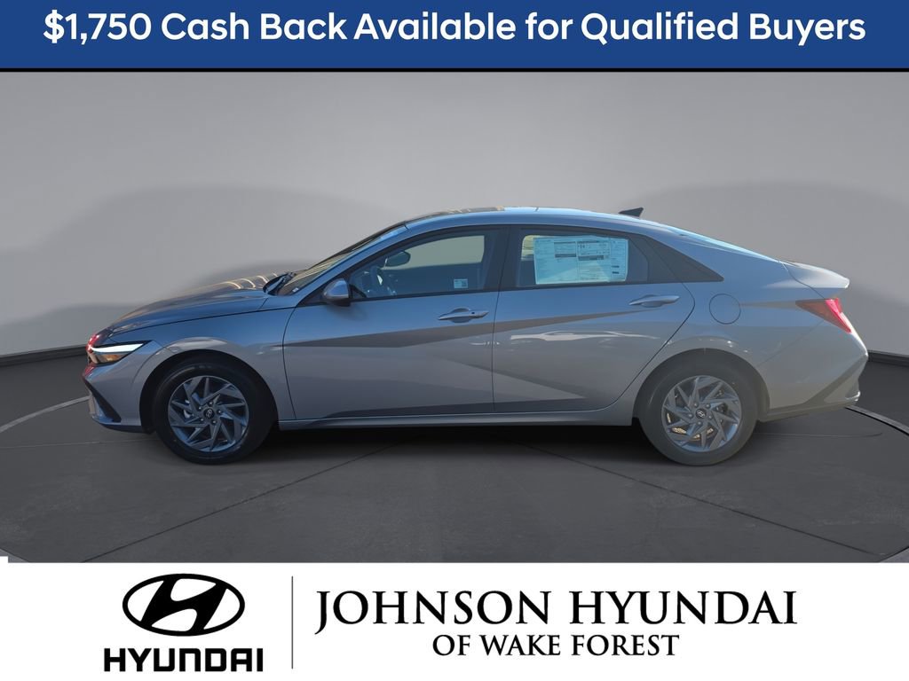 New 2026 Hyundai Elantra Blue image 17