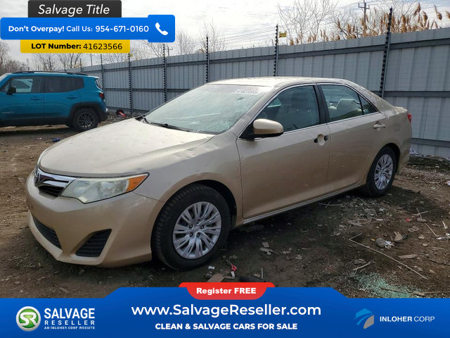 Used 2012 Toyota Camry LE image 1