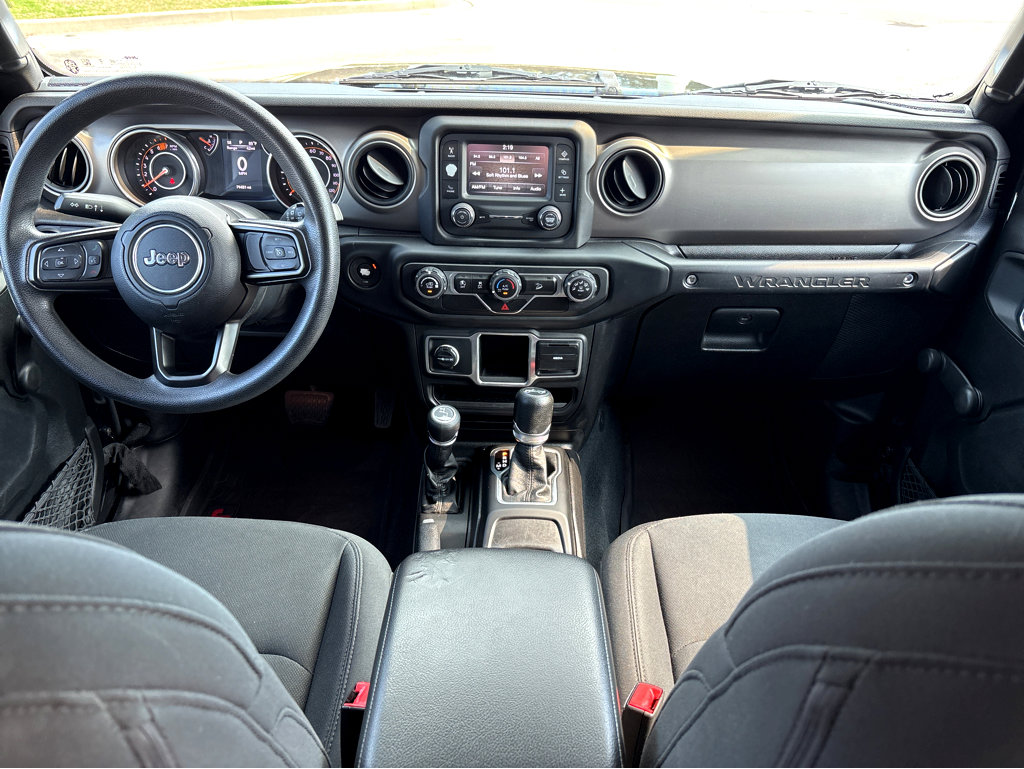 Used 2018 Jeep Wrangler Unlimited Sport image 4