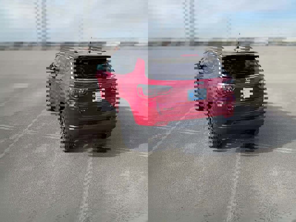 New 2026 Jeep Compass Limited image 9