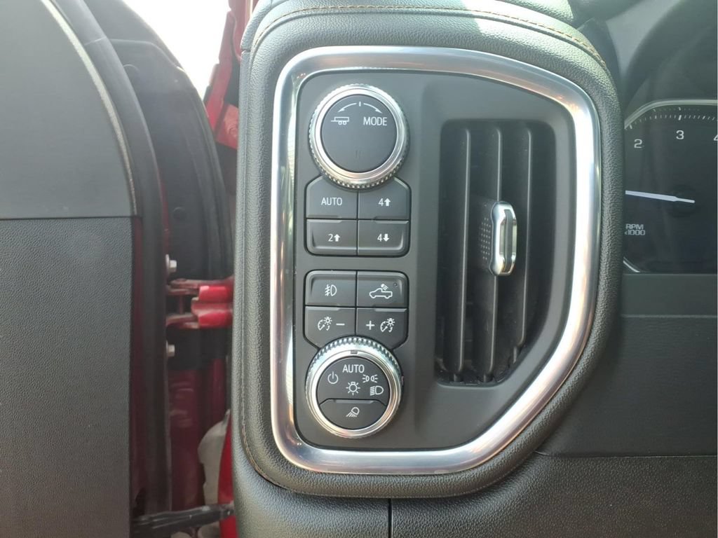 Certified 2021 GMC Sierra 2500 AT4 w/ AT4 Preferred Package AWD/4WD image 16