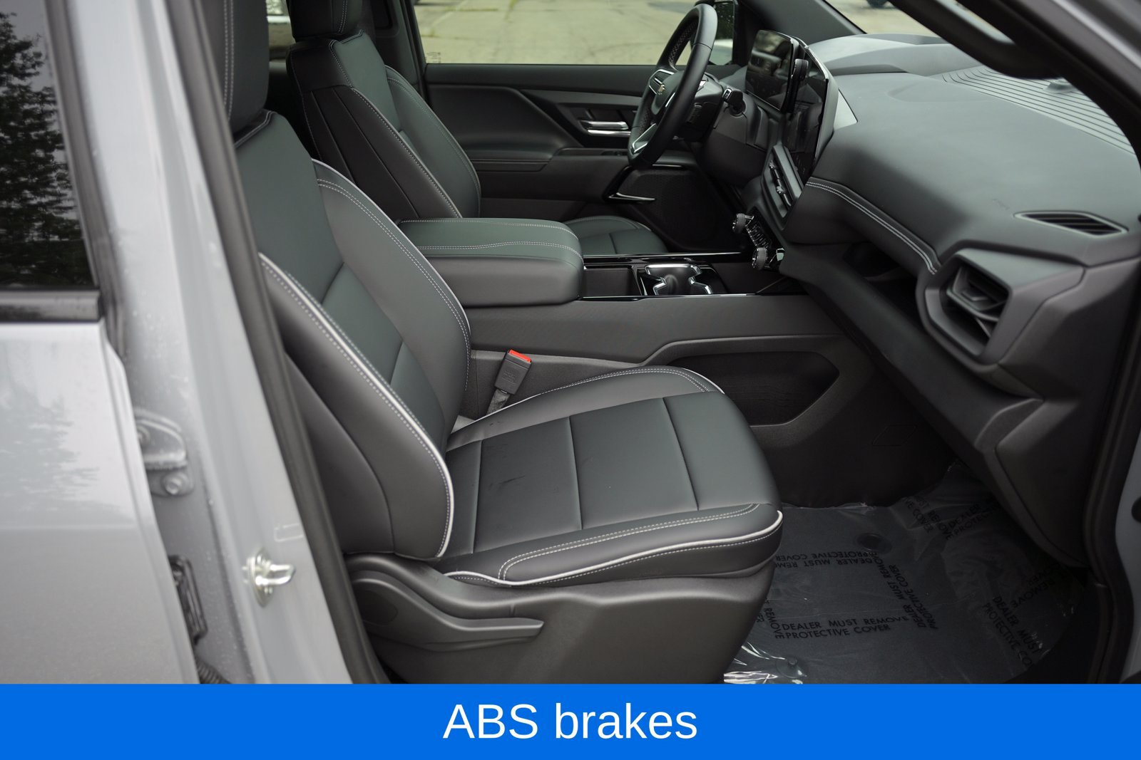 Used 2026 Chevrolet Silverado EV LT AWD/4WD image 43