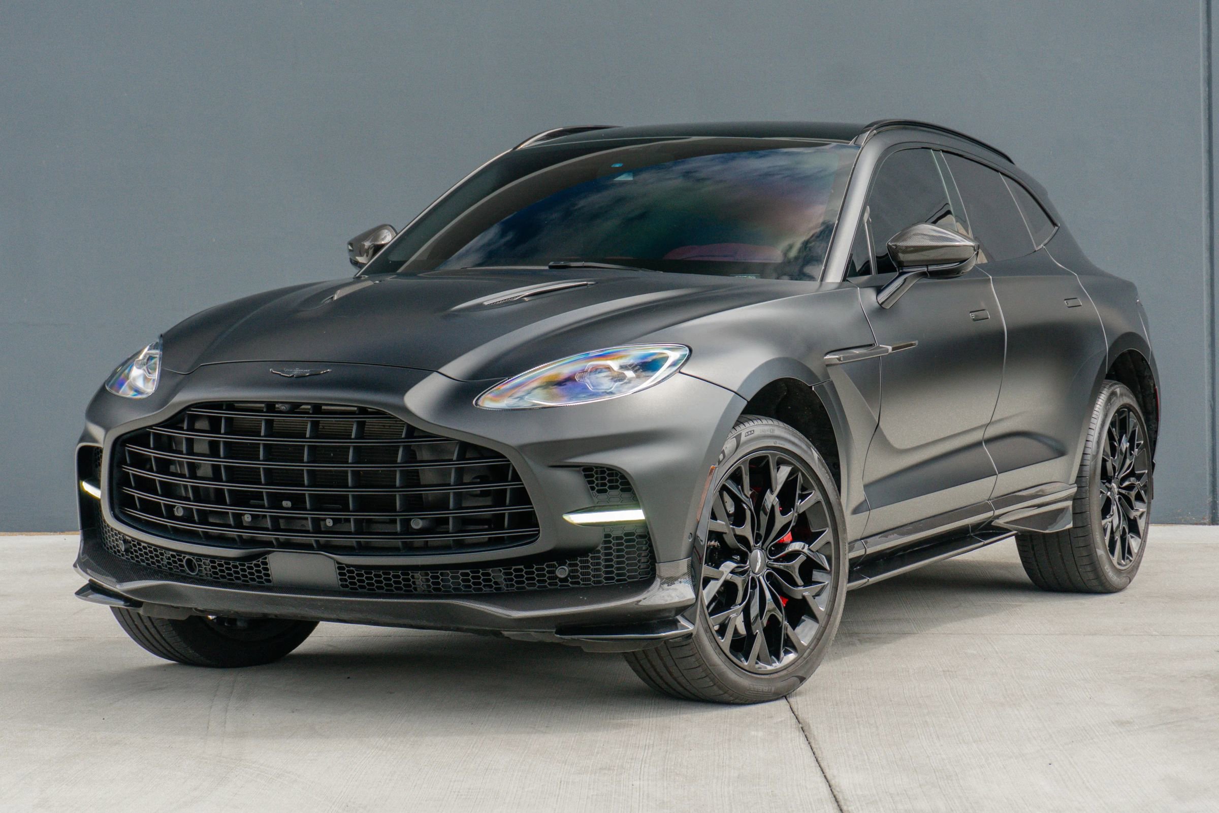 Used 2023 Aston Martin DBX 707 AWD/4WD image 3