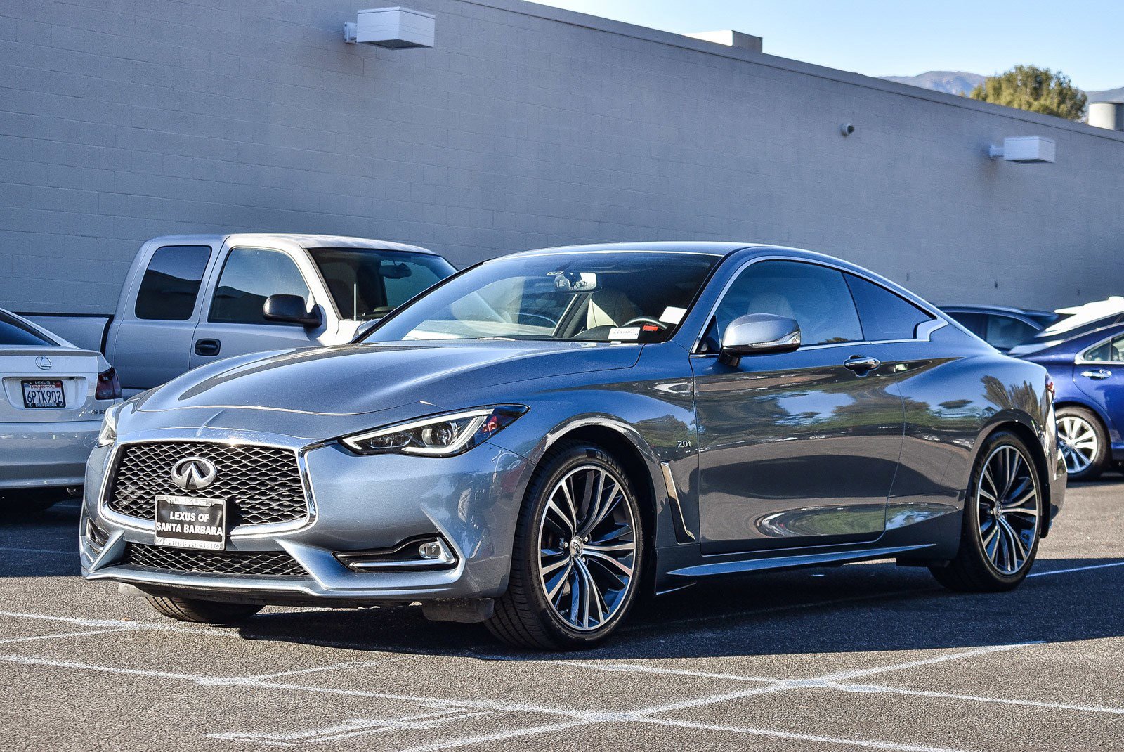 Used 2017 INFINITI Q60 w/ Premium Plus Package 2.0T image 3
