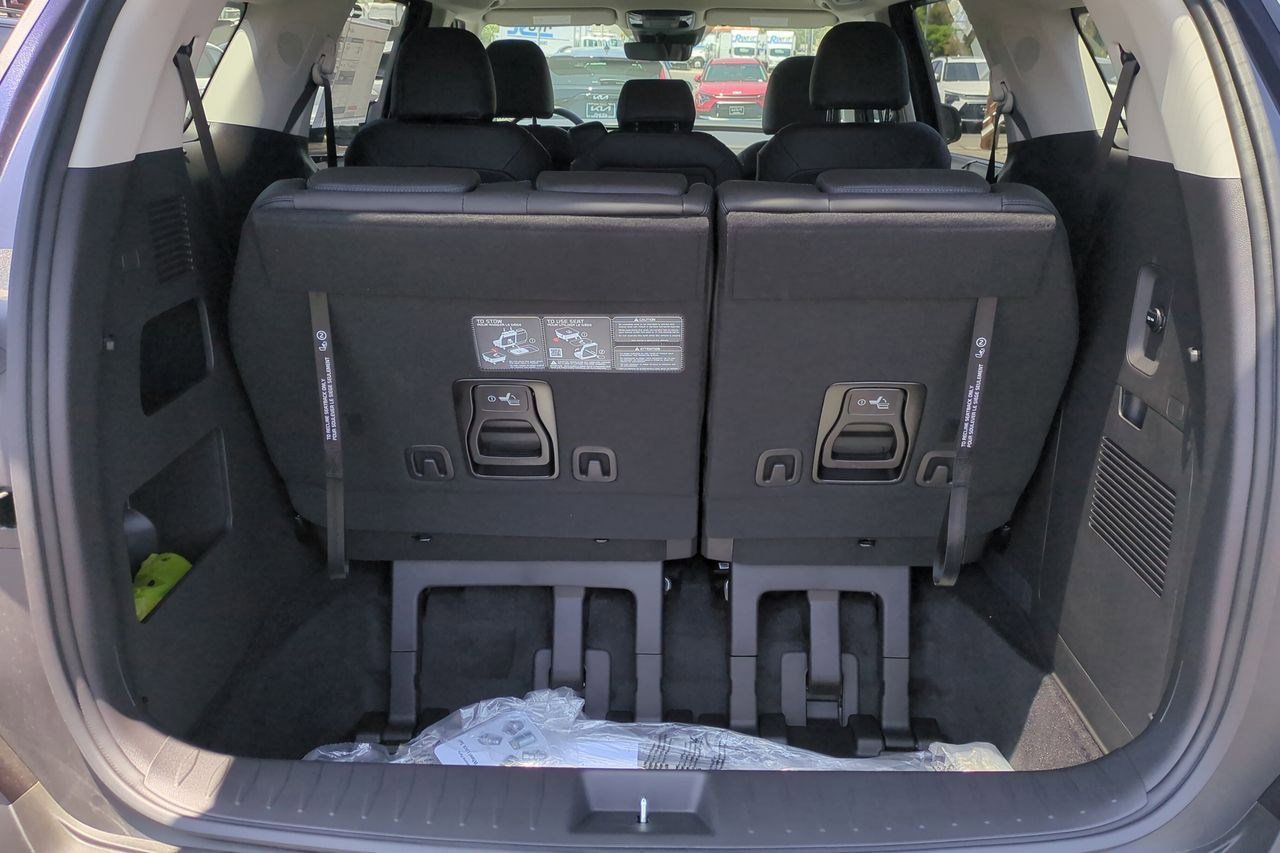 New 2026 Kia Carnival EX image 22