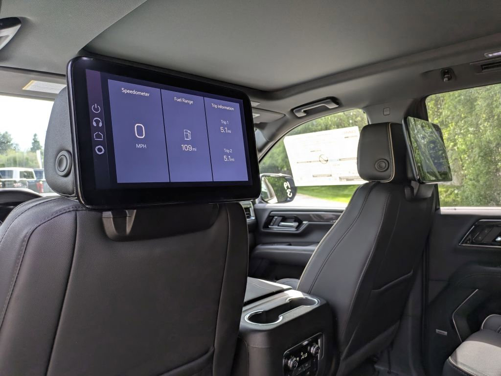 New 2026 GMC Yukon Elevation w/ Elevation Premium Package AWD/4WD image 26