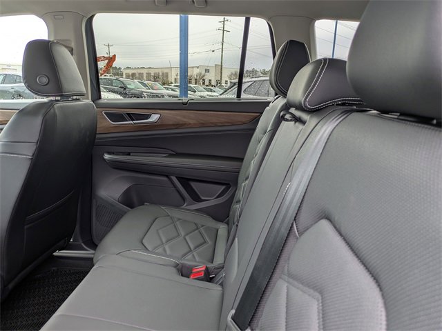 New 2026 Volkswagen Atlas SE image 15