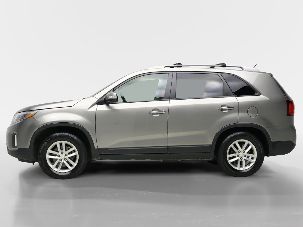 Used 2015 Kia Sorento LX image 5