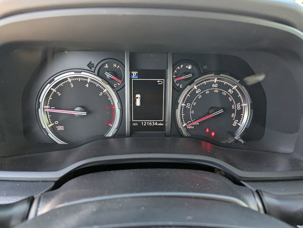 Used 2022 Toyota 4Runner Limited AWD/4WD image 23