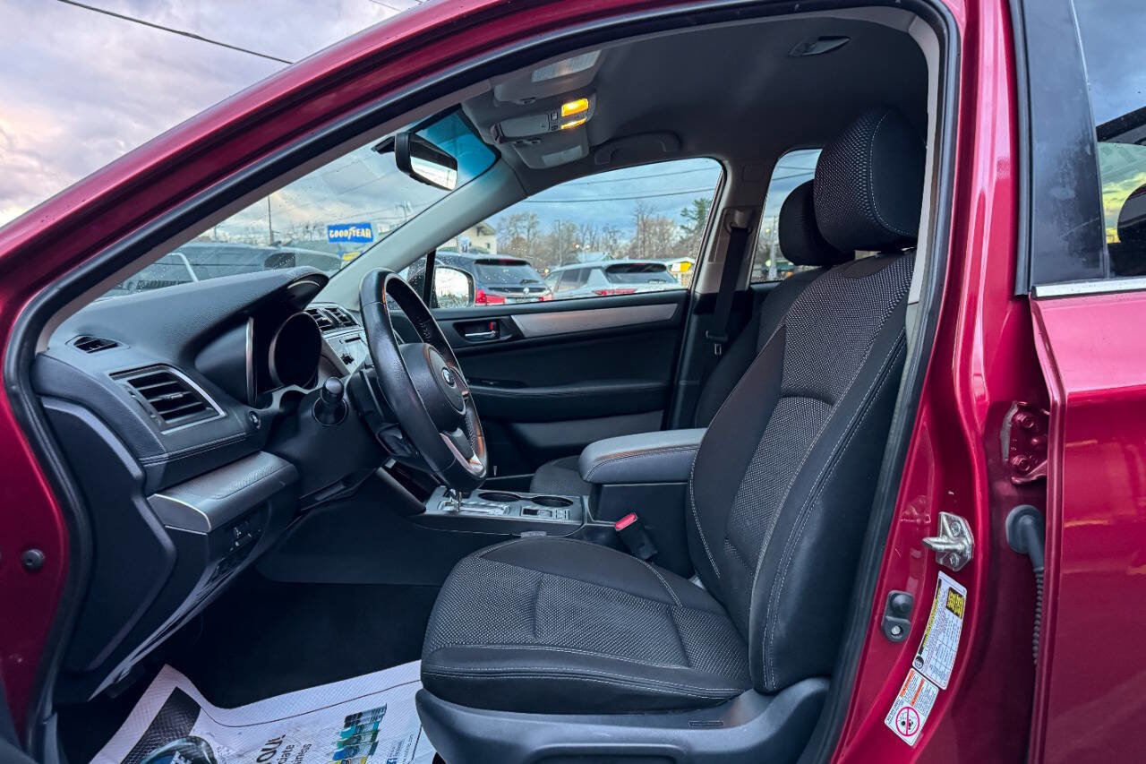 Used 2018 Subaru Outback 2.5i Premium image 15