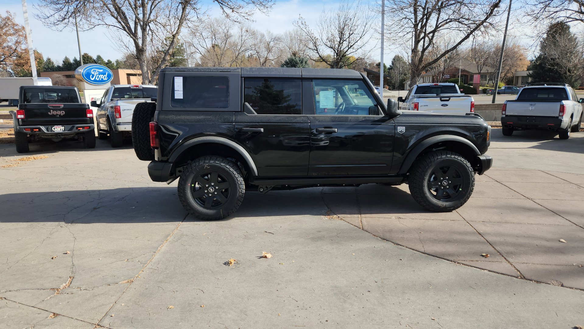 New 2025 Ford Bronco Big Bend w/ Black Diamond Package image 12