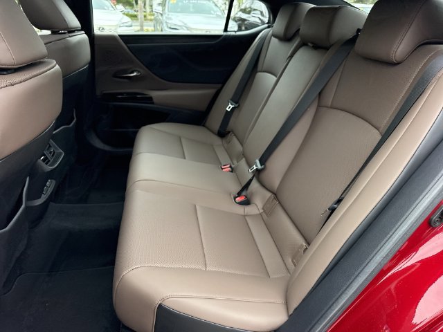 Certified 2024 Lexus ES 350 w/ Premium Package FWD image 23