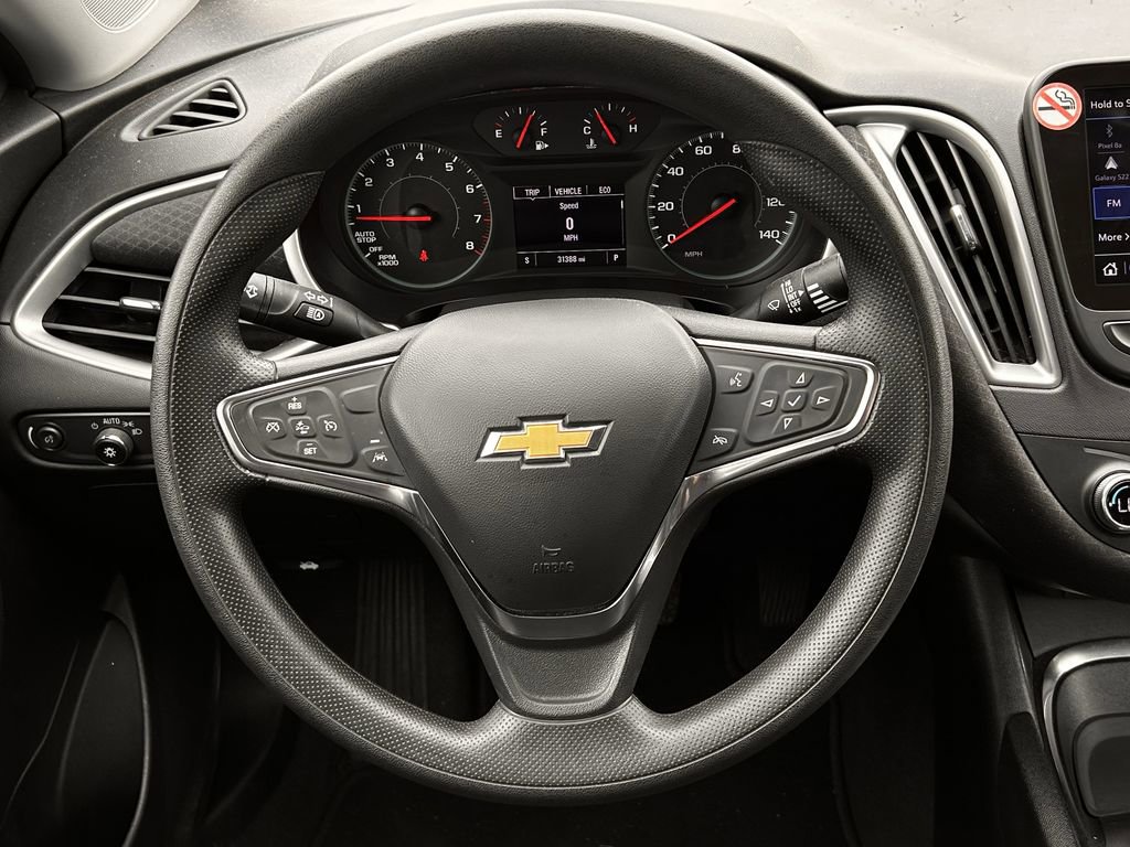 Used 2025 Chevrolet Malibu LT FWD image 13