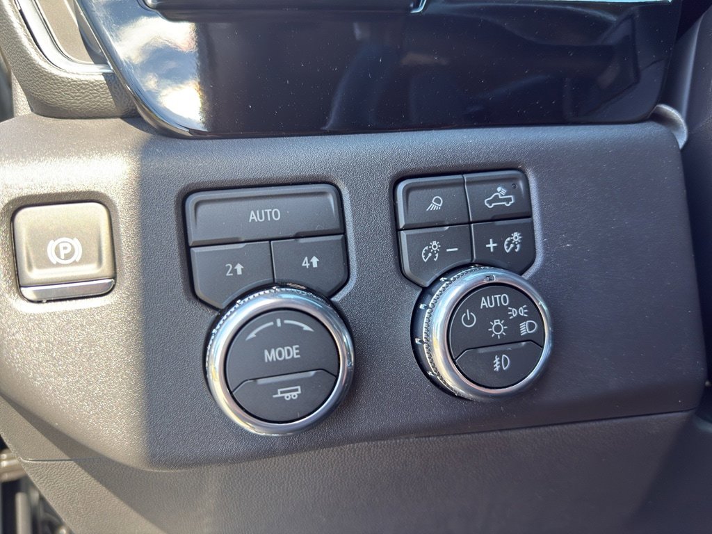 New 2026 GMC Sierra 1500 Elevation w/ Elevation Premium Package AWD/4WD image 17
