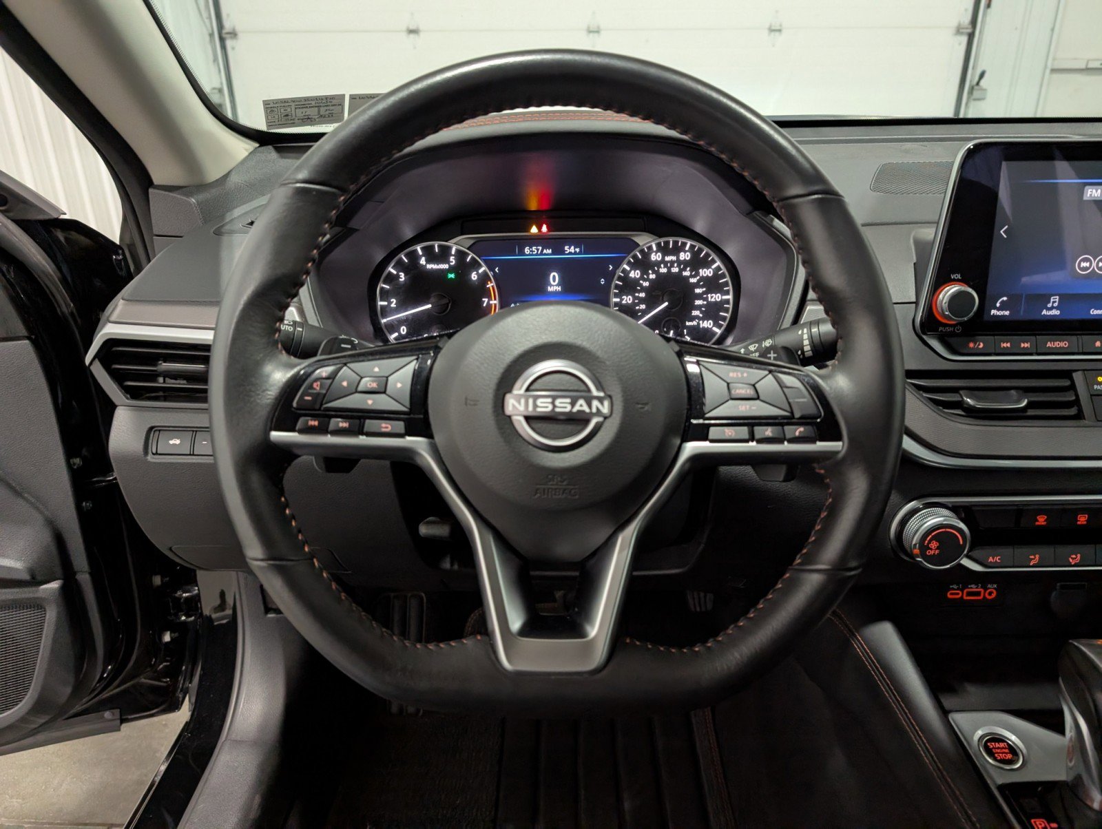 Used 2025 Nissan Altima 2.5 SR image 16