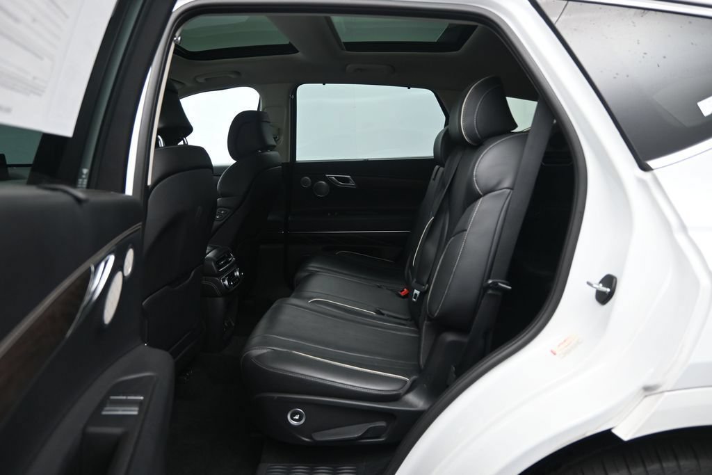 Used 2023 Genesis GV80 3.5T Advanced + w/ Cargo Package AWD/4WD image 26