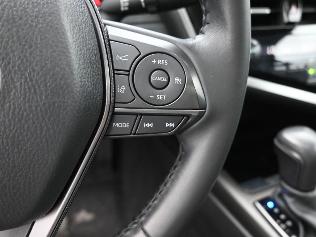 Used 2024 Toyota Camry XSE FWD image 30