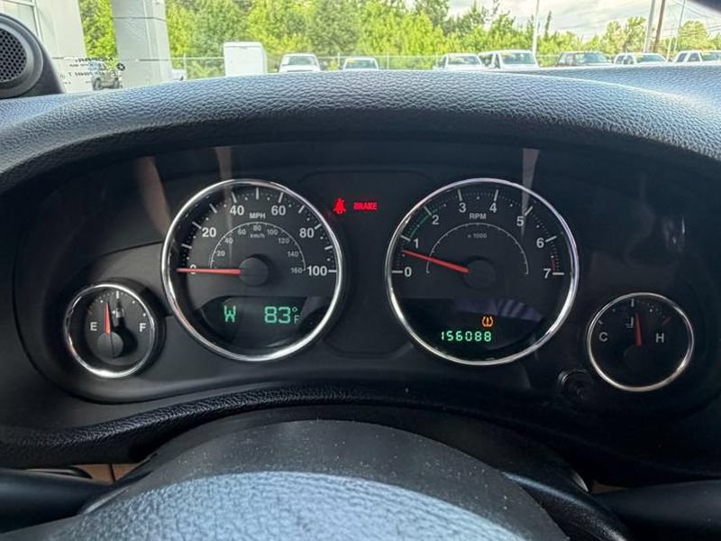 Used 2012 Jeep Wrangler Rubicon w/ Dual Top Group AWD/4WD image 16