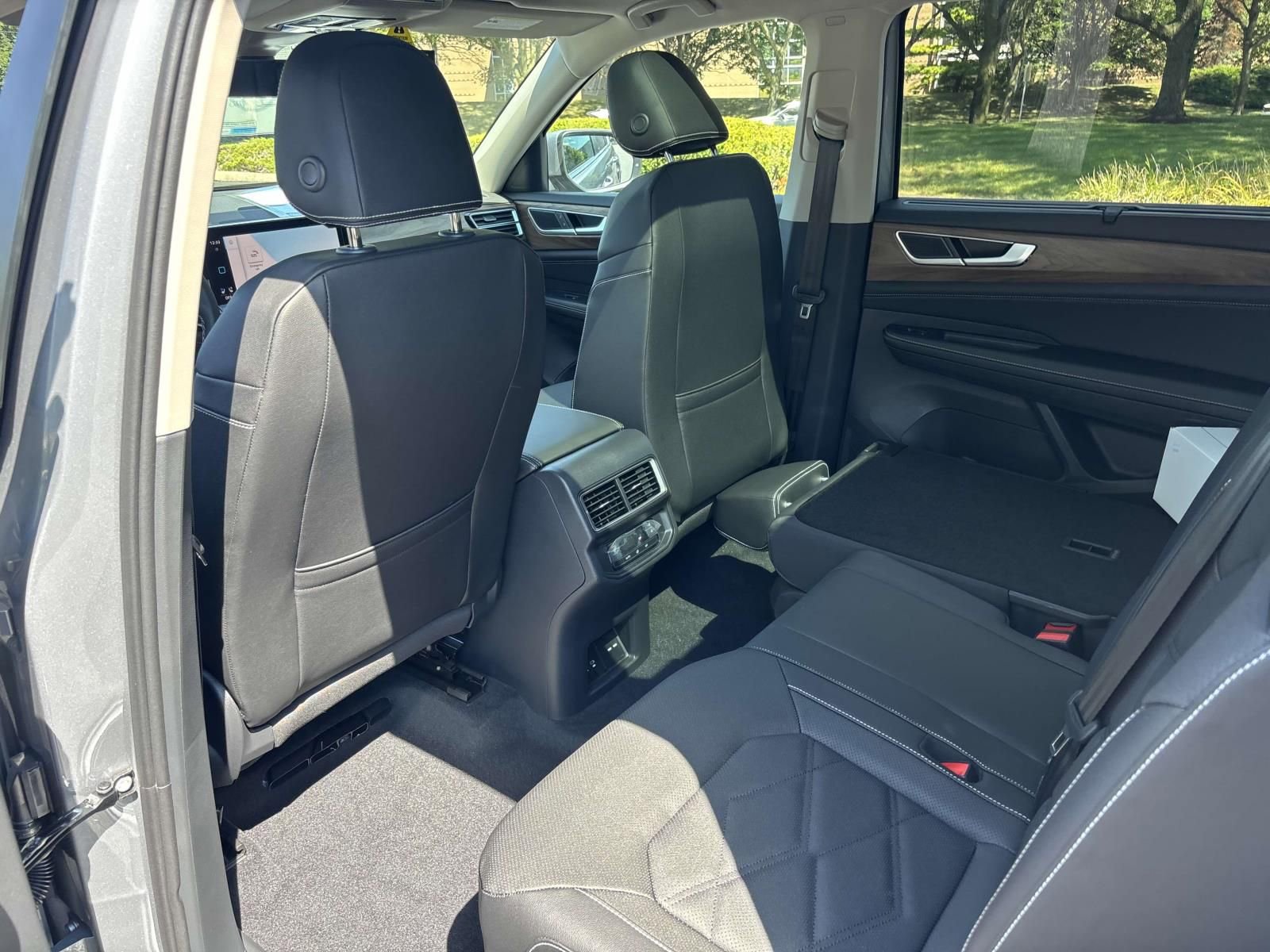 New 2026 Volkswagen Atlas SE image 29