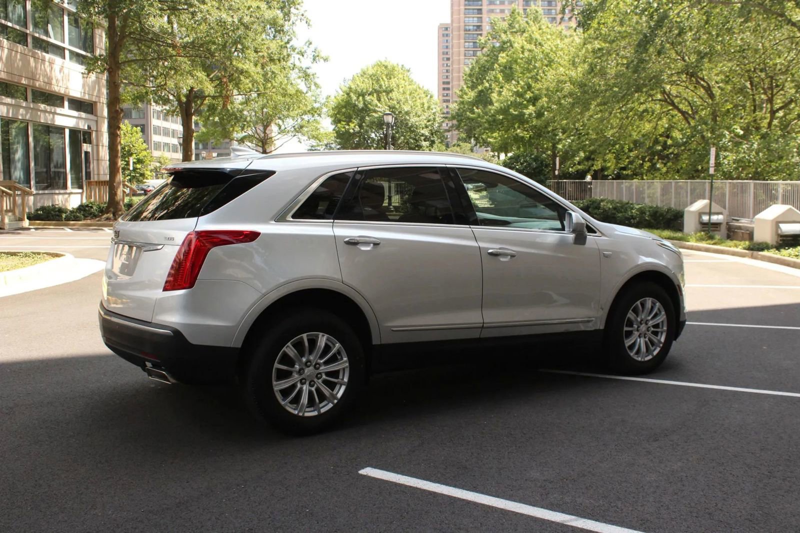 Used 2018 Cadillac XT5 AWD image 13
