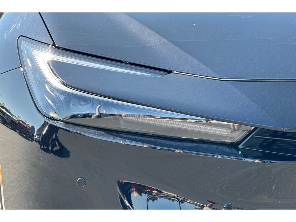New 2026 Toyota Prius XLE AWD/4WD image 30
