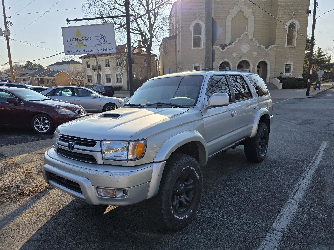 Used 2001 Toyota 4Runner SR5 image 2