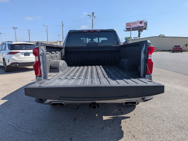 Used 2022 Chevrolet Silverado 1500 High Country w/ Technology Package image 12