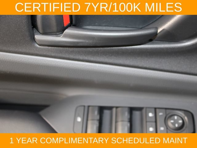Used 2025 Toyota Prius LE FWD image 19