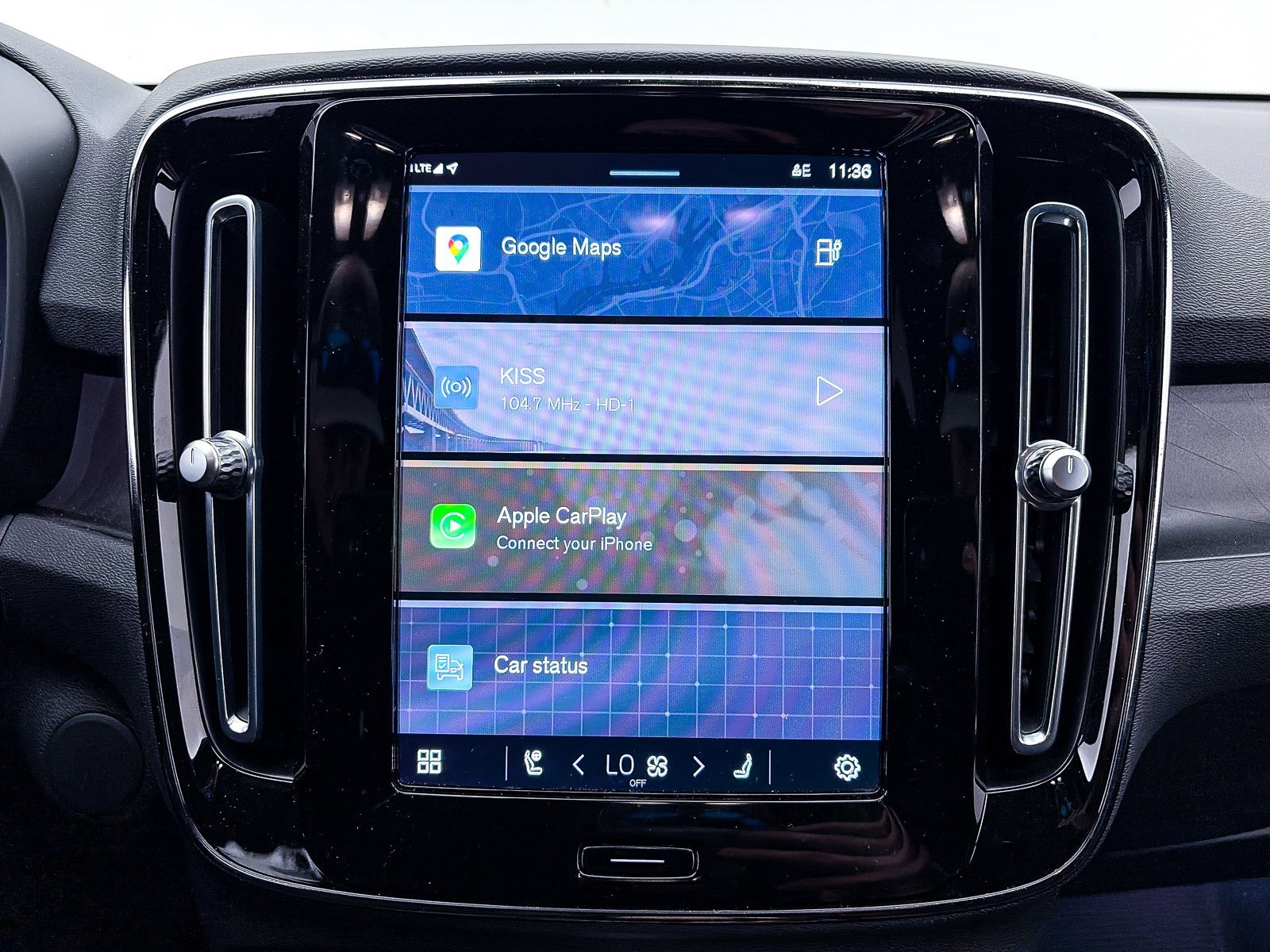 Used 2023 Volvo C40 P8 Recharge Ultimate image 24