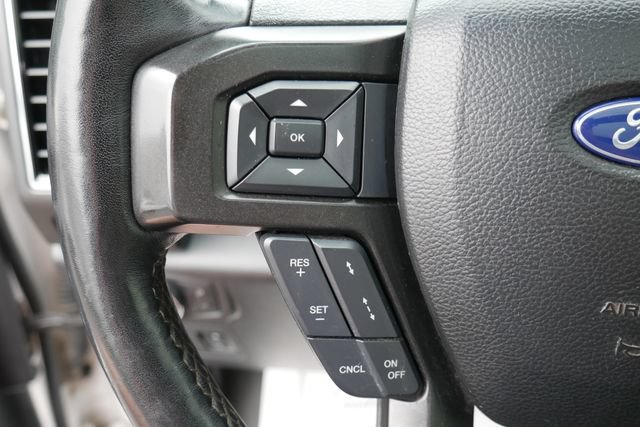 Used 2018 Ford Expedition Limited w/ Equipment Group 302A AWD/4WD image 19