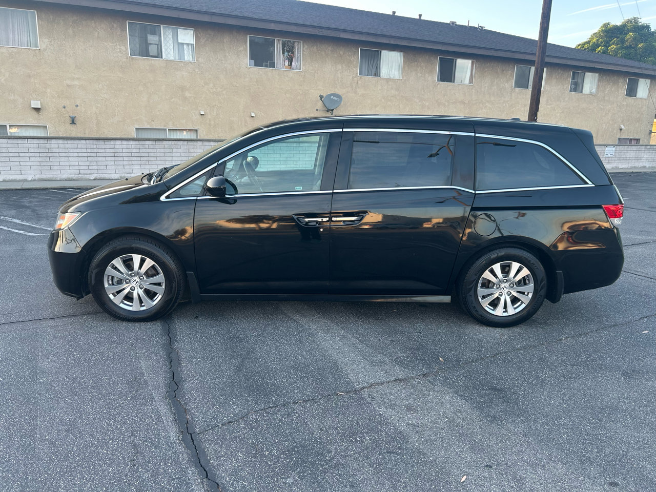 Used 2014 Honda Odyssey EX-L image 16