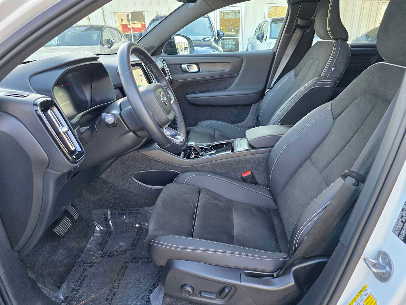 Certified 2023 Volvo C40 P8 Recharge Plus image 20