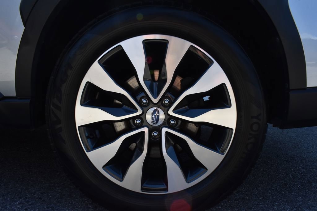 Used 2023 Subaru Outback Limited AWD/4WD image 30