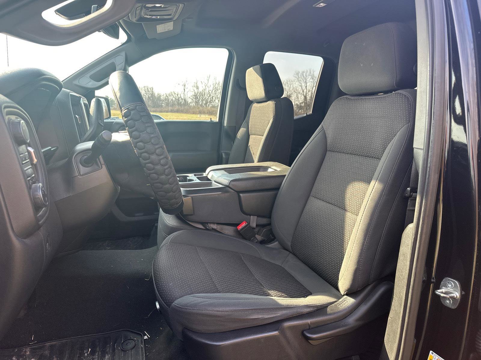 Used 2022 Chevrolet Silverado 1500 Custom AWD/4WD image 6