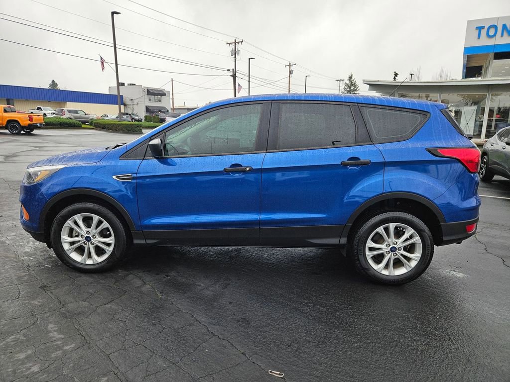 Used 2019 Ford Escape S image 3
