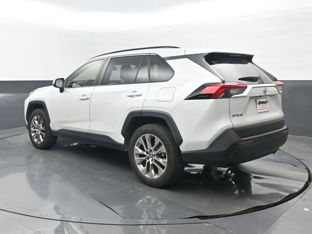 Used 2023 Toyota RAV4 XLE Premium AWD/4WD image 3