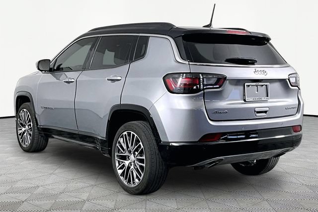 Used 2023 Jeep Compass Limited w/ Elite Group AWD/4WD image 4