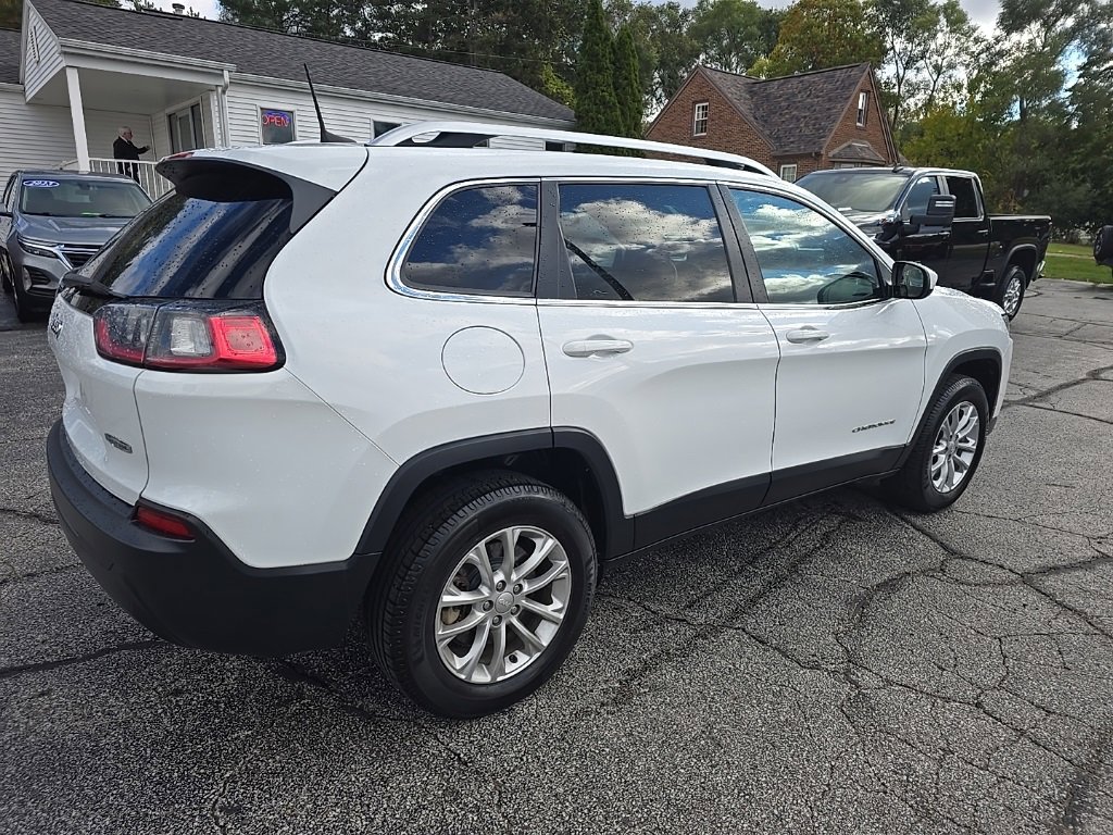 Used 2019 Jeep Cherokee Latitude w/ Cold Weather Group image 4
