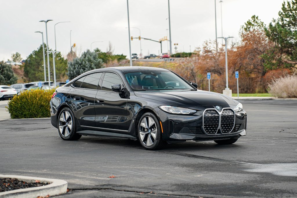 Used 2023 BMW i4 eDrive35 w/ Premium Package image 3