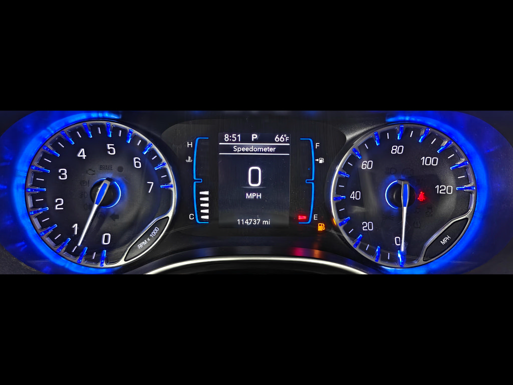 Used 2017 Chrysler Pacifica Touring-L FWD image 57