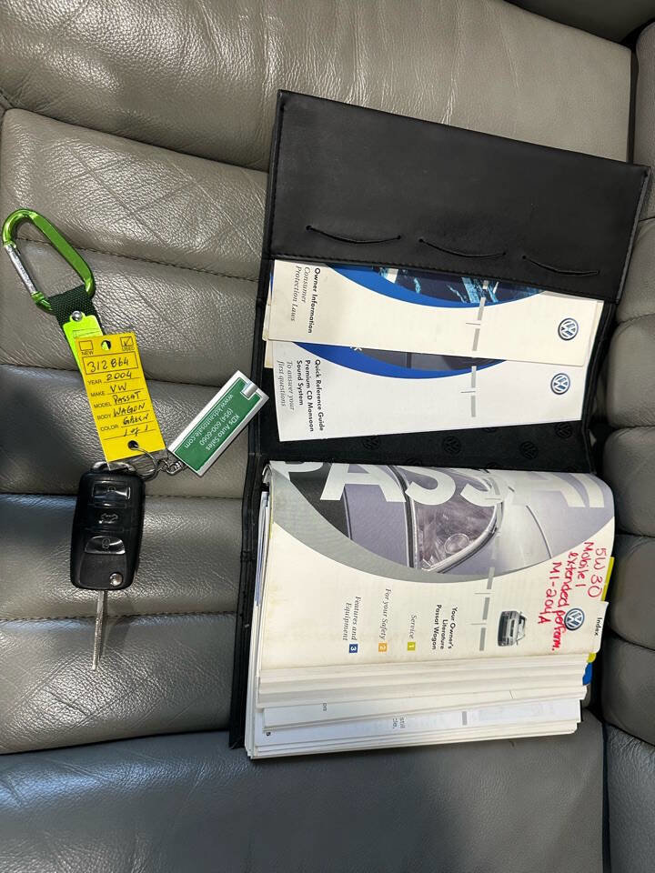 Used 2004 Volkswagen Passat GLX image 48