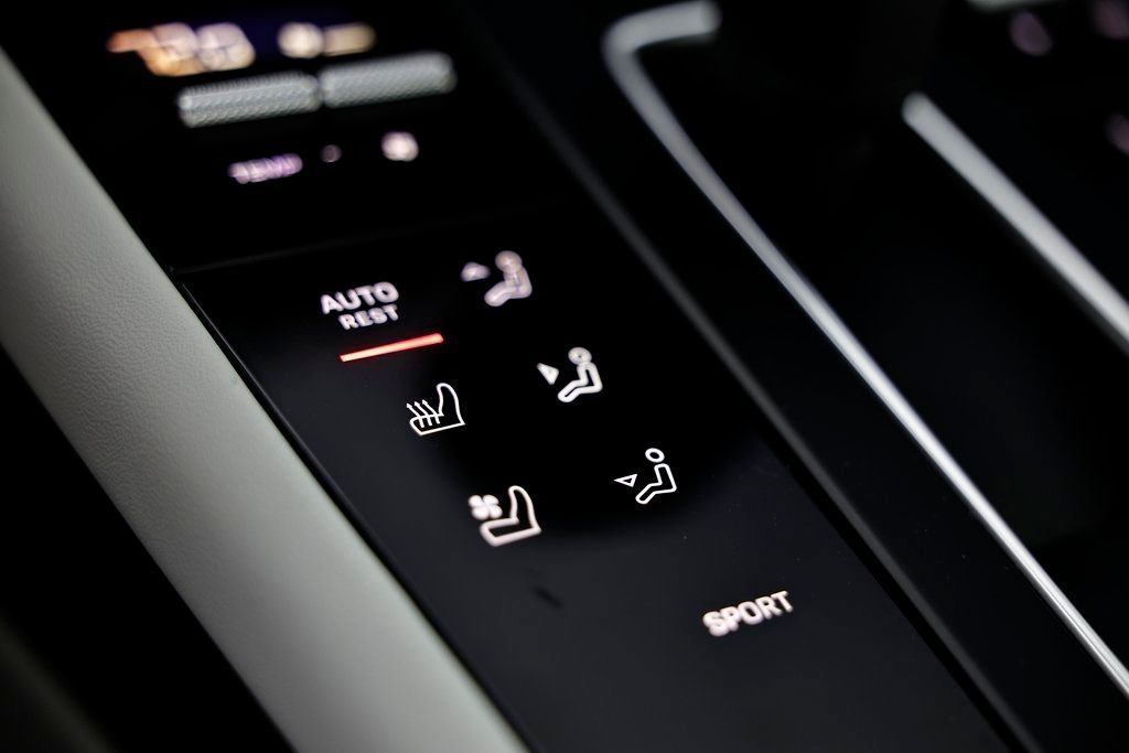 New 2026 Porsche Macan image 39