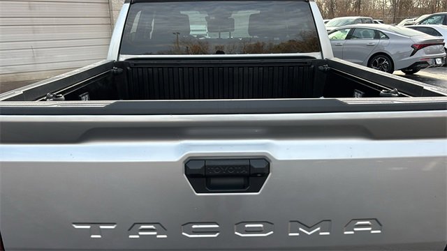 Used 2025 Toyota Tacoma TRD Sport image 30