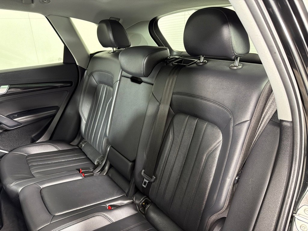Used 2019 Audi Q5 2.0T Premium Plus w/ Premium Plus Package AWD/4WD image 22