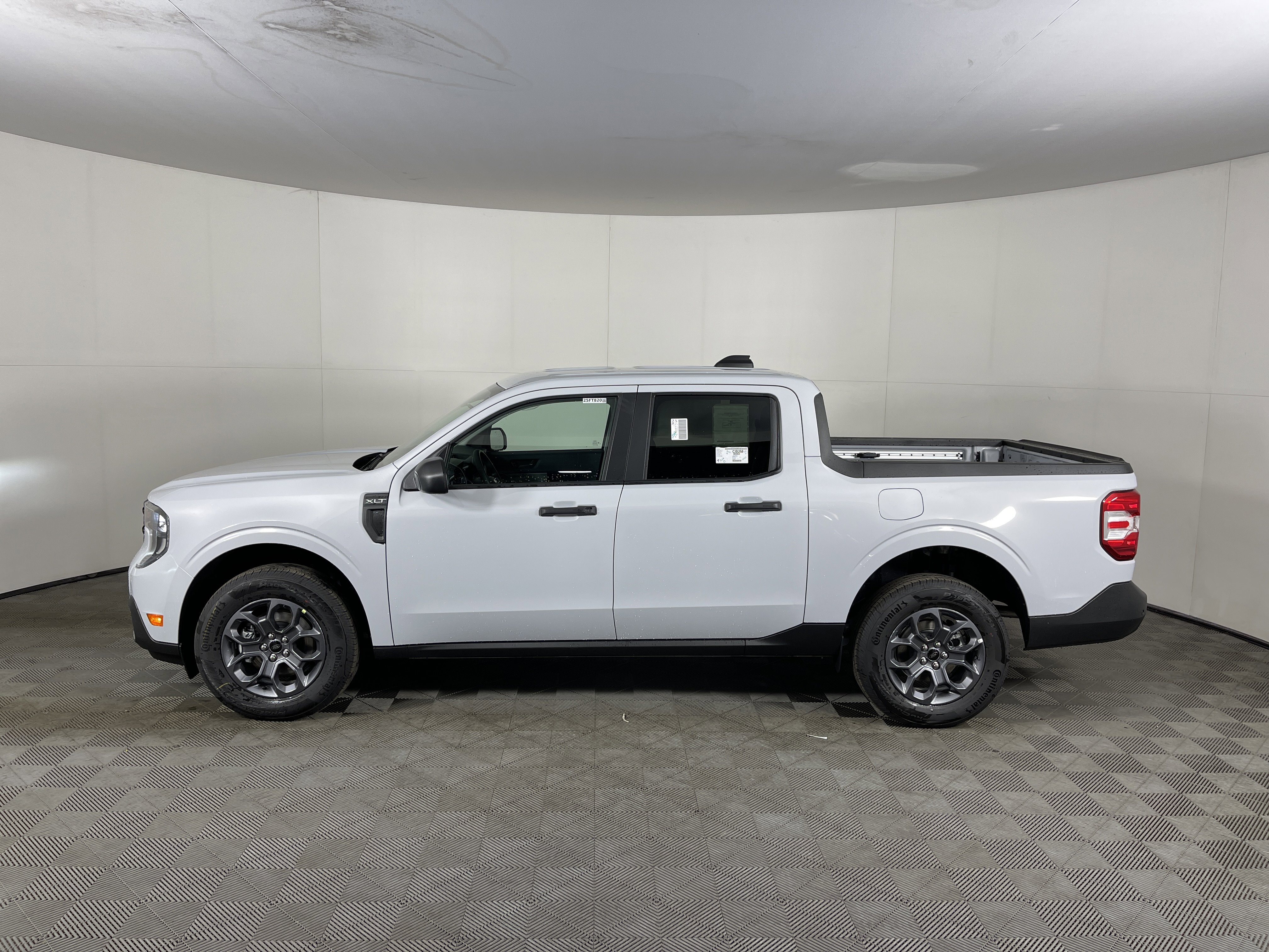 New 2025 Ford Maverick XLT image 3