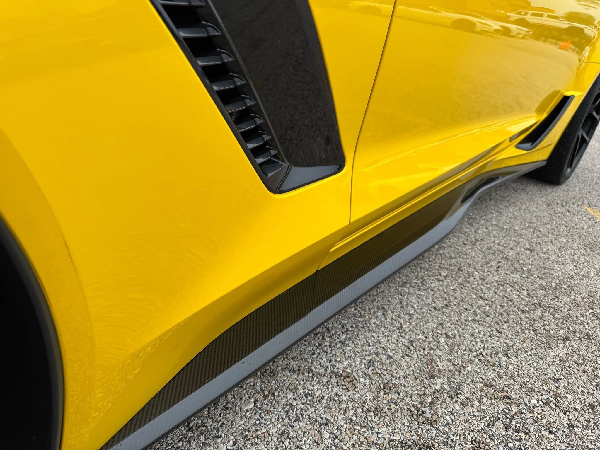 Used 2015 Chevrolet Corvette Z06 w/ Z07 Performance Package image 13