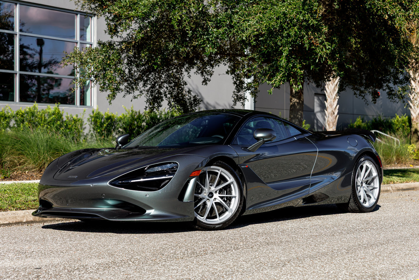New 2027 McLaren 750S RWD image 36