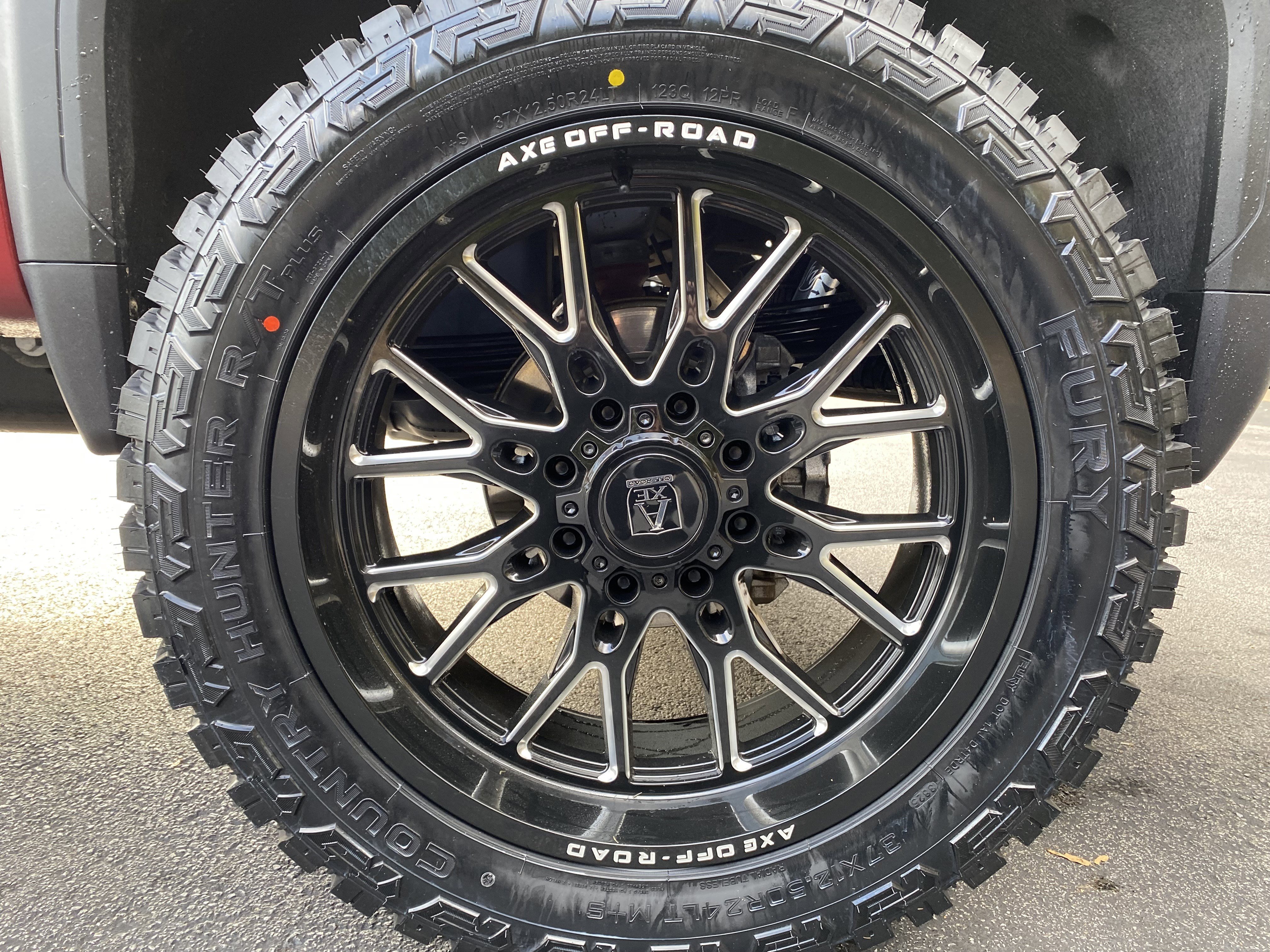 Used 2024 GMC Sierra 2500 Denali w/ Denali Reserve Package image 46