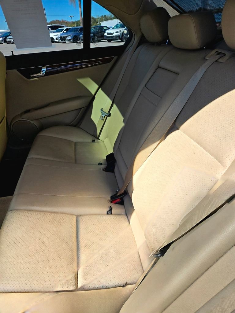Used 2011 Mercedes-Benz C 300 Sedan image 37
